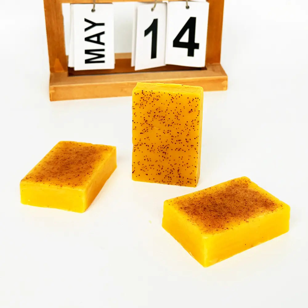 Revitalize Your Skin with 3Pcs Honey Glow Lemon Turmeric & Kojic Acid Brightening Soap - Dark Spot Remover for a Radiant Face & Body Cleanser with Retinol
